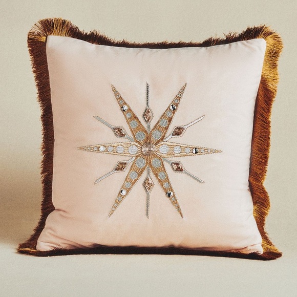 Catherine Martin Wrapping Paper - Picture 12 of 15